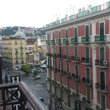 Una Casetta Al Centro Di Napoli Exteriör bild